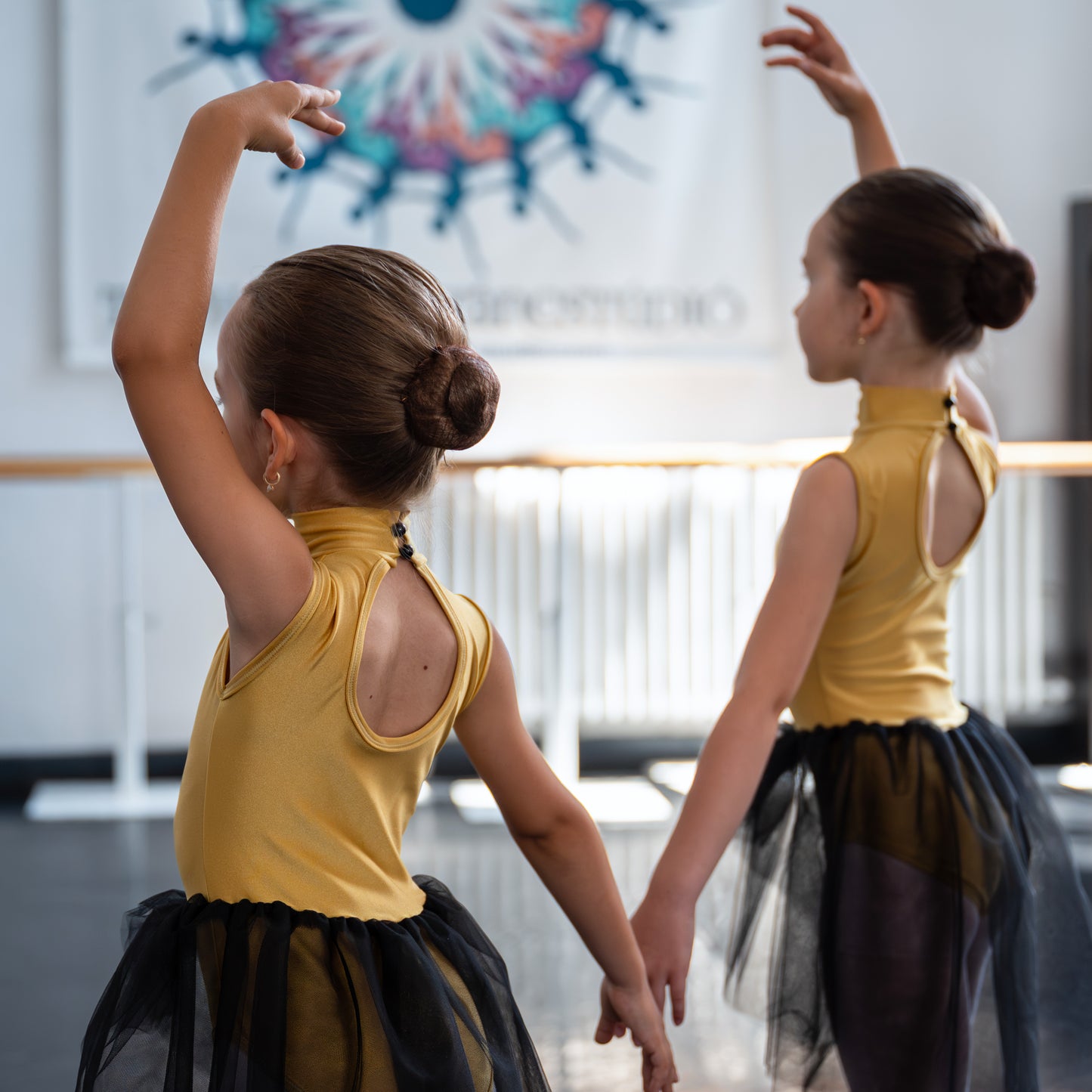 Body balerină cu guler și fustiță din tulle